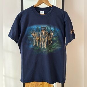Vintage Y2K Wolf 🐺 nature souvenir tee shirt Gildan Mountain Man